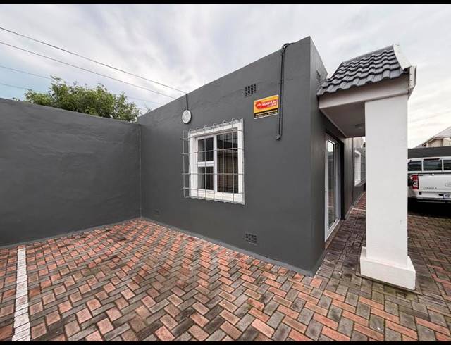 BUSINESS PROPERTY TO RENT IN MILL PARK